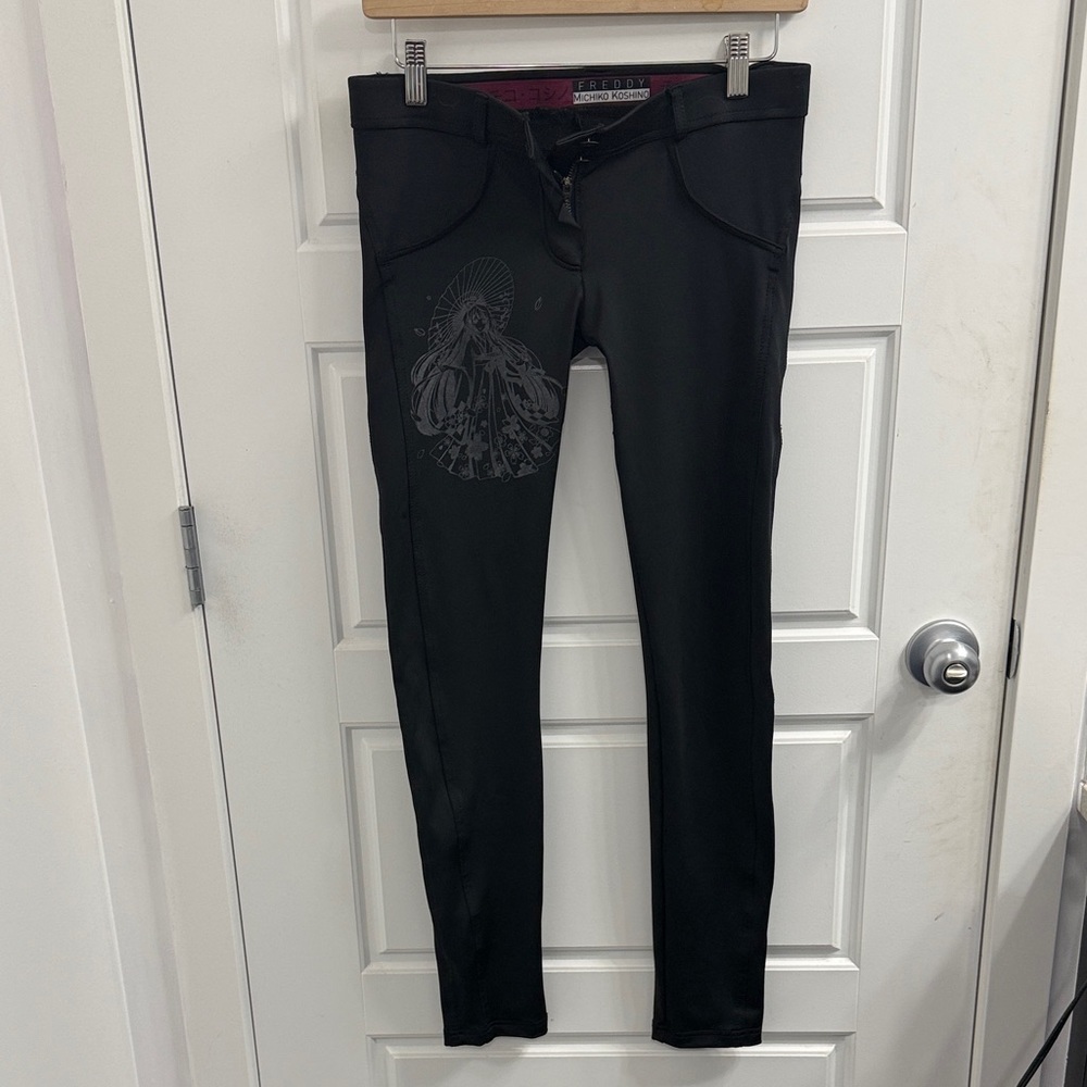 FREDDY‎ WR.UP MICHIKO KOSHINO MANGA PRINTING BUTT LIFTING PANTS SMALL
